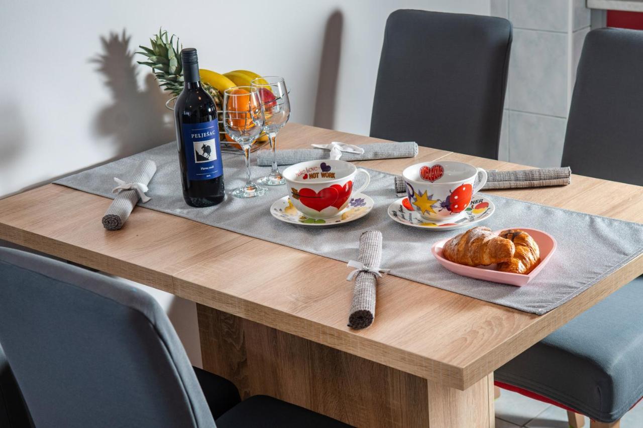 Beach Apartment Simphony Сплит Экстерьер фото